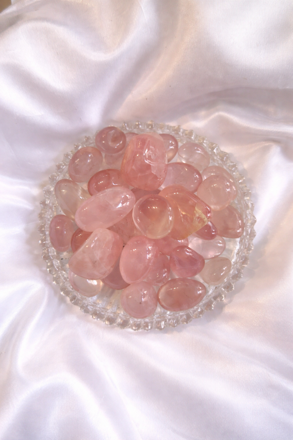 Rose quartz tumblestones