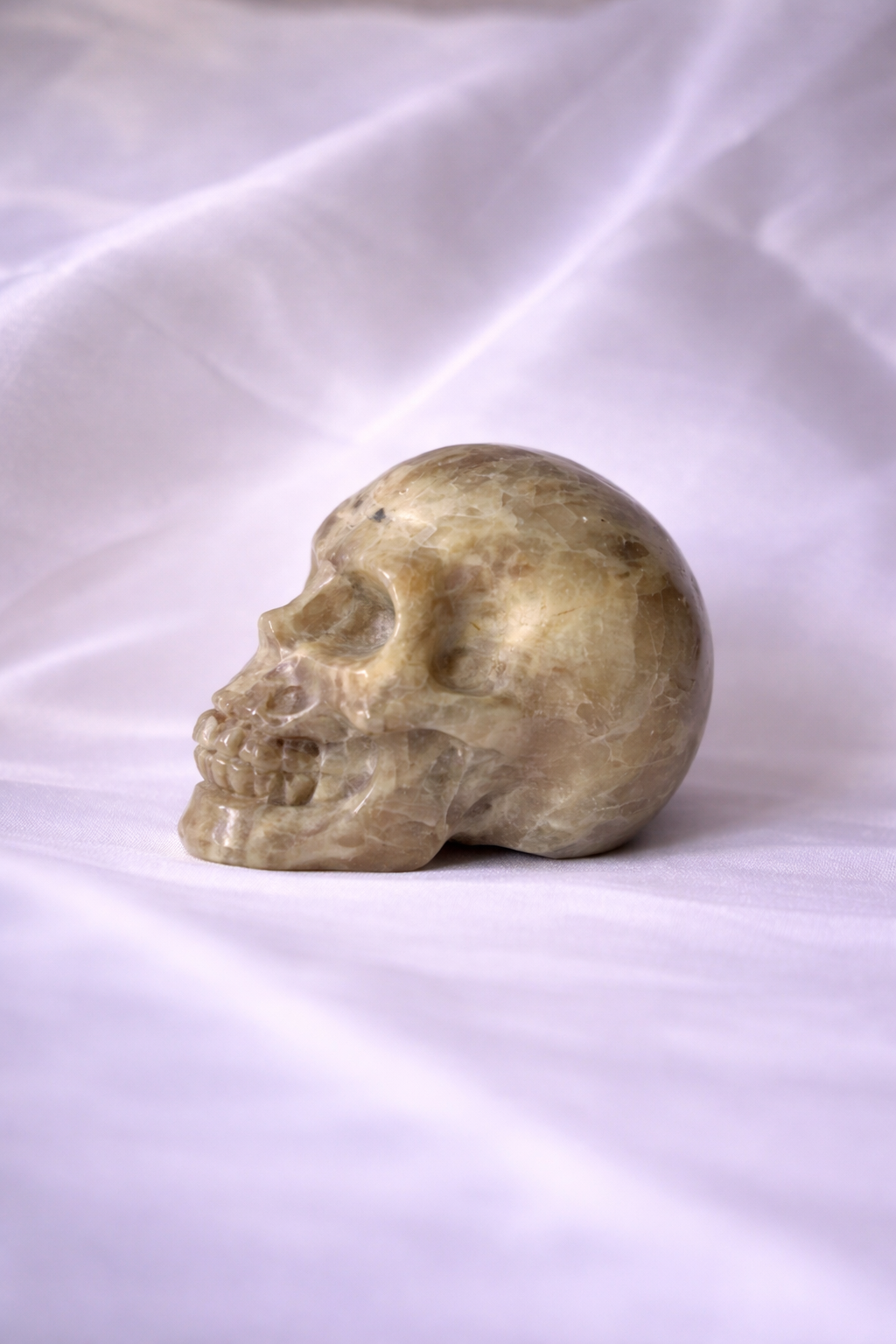Moonstone skull