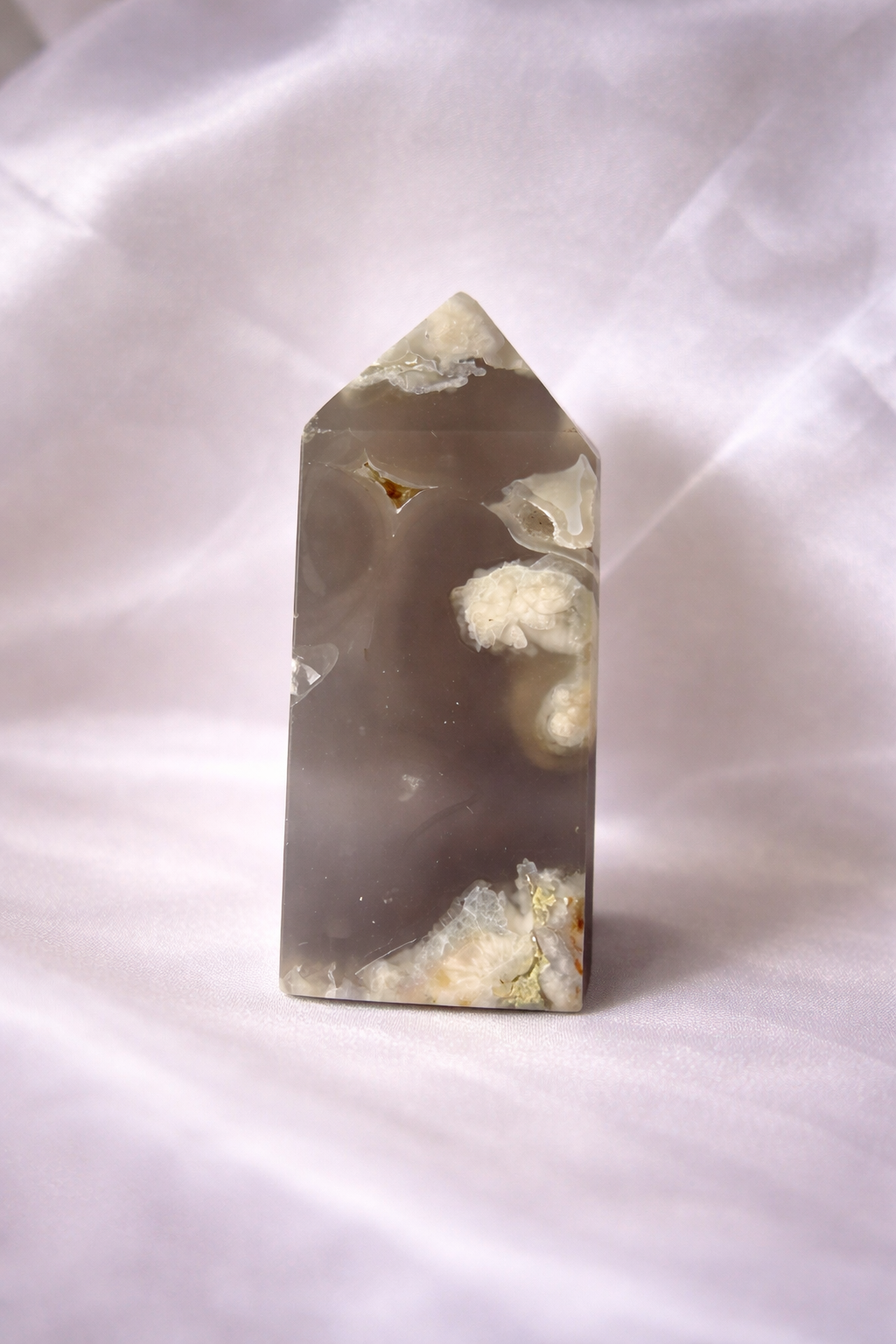 Flower agate tower