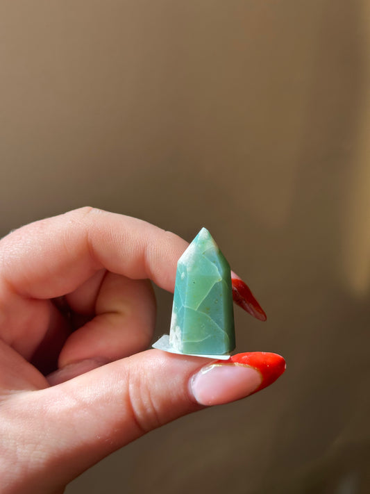 *Rare* Green flower agate mini tower