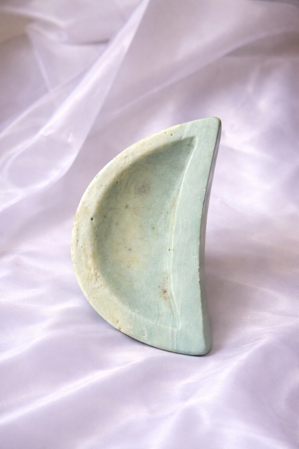 Caribbean calcite moon bowl