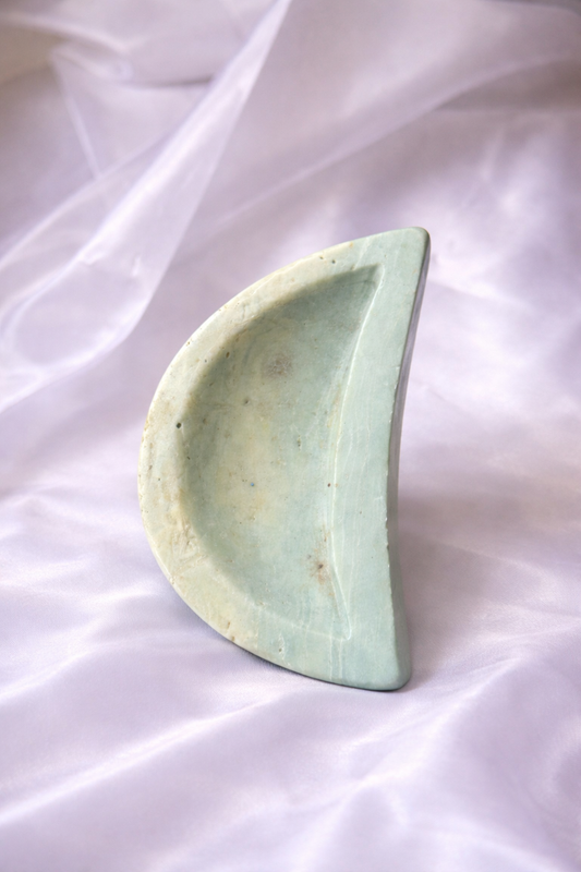 Caribbean calcite moon bowl
