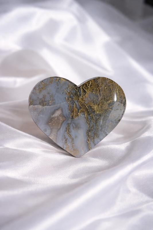 Moss agate heart