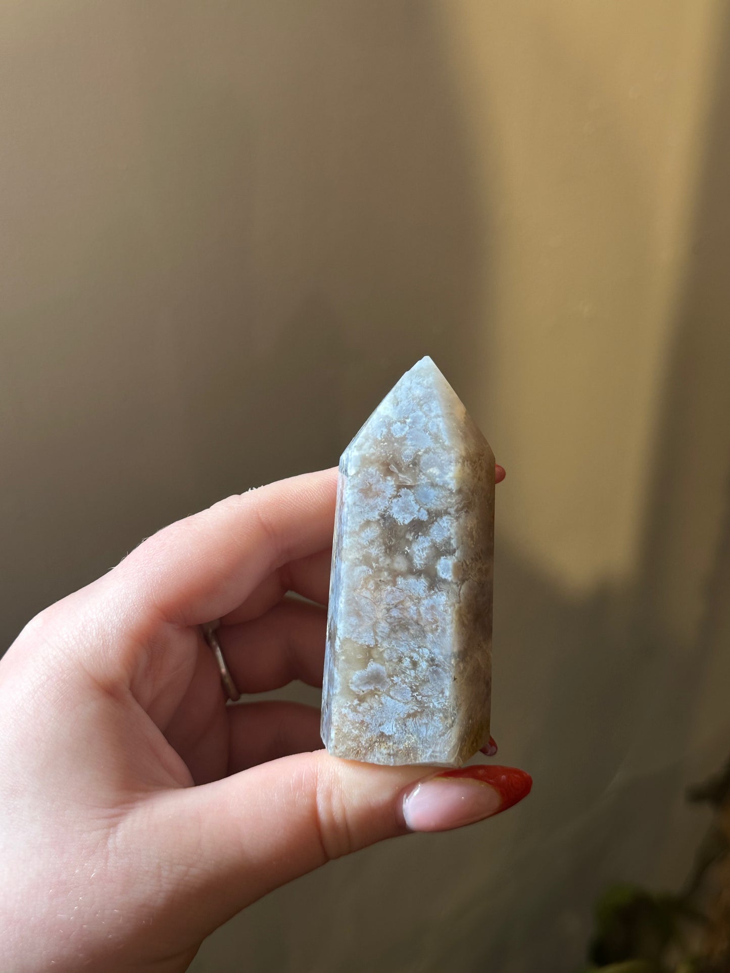 Blue flower agate tower